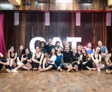 Curso gratuito do Teatro Guaíra forma 95 artistas em 2025