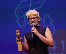 Cerimônia de entrega do prêmio Gralha Azul aconteceu nesta segunda-feira (01).