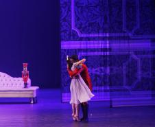 “O Quebra-Nozes”: montagem do Teatro Guaíra emociona plateia lotada na primeira noite de apresentação