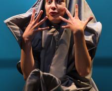 Grupo Antropofocus apresenta comédia "Pela Hora da Morte" no Teatro Zé Maria