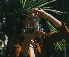 "Raçudas", peça reflete sobre raça, gênero e pertencimento no Brasil