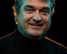 “O Preso” estreia no Teatro Zé Maria com crítica à corrupção, ao fanatismo e à falsa moral