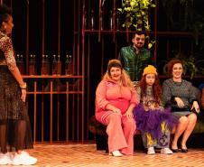 Sucesso de crítica e público a tragicomédia  "Humanismo Selvagem" chega ao Guairinha