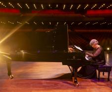 Novo piano Steinway & Sons marca aporte histórico em instrumentos musicais e inaugura temporada da Orquestra Sinfônica do Paraná