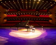 Novo piano Steinway & Sons marca aporte histórico em instrumentos musicais e inaugura temporada da Orquestra Sinfônica do Paraná