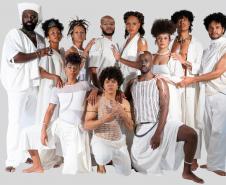 Circo, dança e música se encontram em {FÉ}STA, em cartaz no  Guairinha 