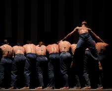 Orquestra Sinfônica do Paraná e Balé Teatro Guaíra abrem seleções para músicos e bailarinos