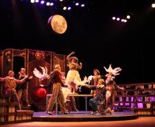 Estreia da temporada 2026 da G2 Cia de Dança emociona o público de Maringá