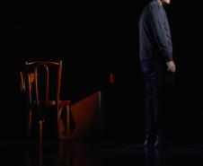 Malu Galli estrela “Mulher em Fuga”, espetáculo inspirado na obra de Édouard Louis, no Guairinha