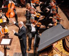 Orquestra Sinfônica do Paraná abre temporada 2026 com novo piano e solista internacional