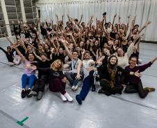Mais de 15 mil alunos e de mil apresentações: Escola de Dança Teatro Guaíra celebra 70 anos