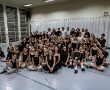 Mais de 15 mil alunos e de mil apresentações: Escola de Dança Teatro Guaíra celebra 70 anos