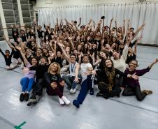 Mais de 15 mil alunos e de mil apresentações: Escola de Dança Teatro Guaíra celebra 70 anos