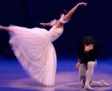 Curitiba Cia de Dança apresenta o ballet clássico Giselle com participação de Ana Botafogo no Teatro Guaíra