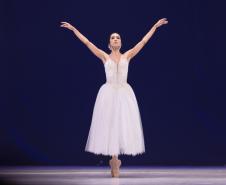 Curitiba Cia de Dança apresenta o ballet clássico Giselle com participação de Ana Botafogo no Teatro Guaíra