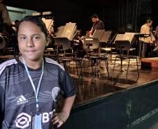 Orquestra Sinfônica do Paraná encanta crianças em concerto didático em Araucária