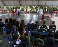 Escola de Dança Teatro Guaíra faz primeira apresentação de 2026 do projeto Guaíra para Todos.