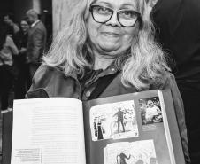 Lançamento de livro sobre os 40 anos da Orquestra reúne mais de 500 pessoas no Centro Cultural Teatro Guaíra