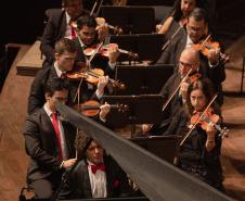 A Orquestra Sinfônica do Paraná em mais uma apresentação da Série Ouro traz ao palco do Guaírão o universo de Gershwin. 
