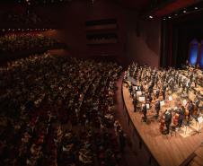 A Orquestra Sinfônica do Paraná em mais uma apresentação da Série Ouro traz ao palco do Guaírão o universo de Gershwin. 