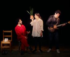 Espetáculo "História" encerra as comemorações dos 25 anos da Companhia Brasileira de Teatro