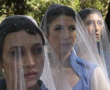 Bruna Vicente, Amanda Soares e Marcela Pinho interpretam as "Giselles" em um dos elencos