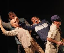“Gregor” encerra temporada com sessões cheias no Teatro José Maria Santos