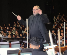 Projeto Guaíra para Todos leva concerto didático a Almirante Tamandaré
