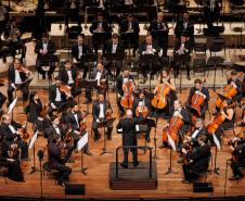Concerto dos 41 anos da Orquestra Sinfônica do Paraná leva mais de 4,3 mil pessoas ao Guaíra