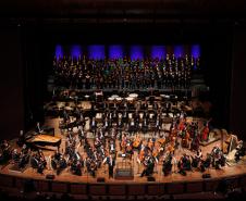 Concerto dos 41 anos da Orquestra Sinfônica do Paraná leva mais de 4,3 mil pessoas ao Guaíra 