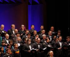 Concerto dos 41 anos da Orquestra Sinfônica do Paraná leva mais de 4,3 mil pessoas ao Guaíra