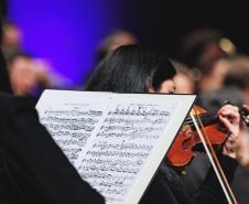 Orquestra Sinfônica do Paraná lota Guairão e encerra semana de recorde de público