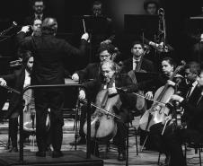 Orquestra Sinfônica do Paraná lota Guairão e encerra semana de recorde de público