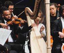 Orquestra Sinfônica do Paraná lota Guairão e encerra semana de recorde de público