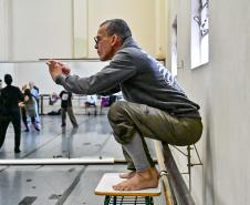 Teatro Guaíra oferece curso gratuito de técnicas corporais para artistas do movimento