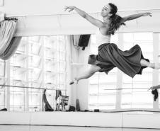 Estreia nesta semana: “GiselleS” transforma clássico em uma história sobre identidade, amor e aparência
