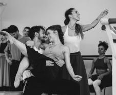 Estreia nesta semana: “GiselleS” transforma clássico em uma história sobre identidade, amor e aparência