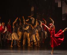 Balé "GiselleS" encerra temporada com mais de 11 mil espectadores.