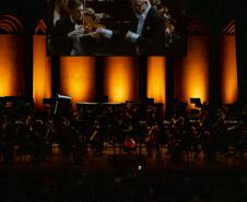 Orquestra Sinfônica do Paraná homenageia Roberto Tibiriçá em concerto que antecede apresentações na China