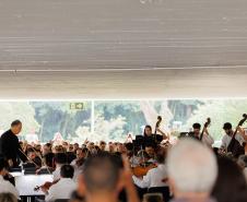 Orquestra Sinfônica do Paraná apresenta neste sábado (26) repertório que celebra a música e a cultura paranaense no Auditório do MON