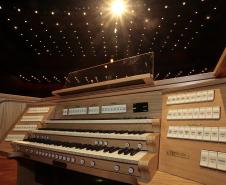 Centro Cultural Teatro Guaíra incorpora novo órgão eletrônico ao seu patrimônio musical