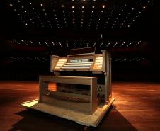 Centro Cultural Teatro Guaíra incorpora novo órgão eletrônico ao seu patrimônio musical