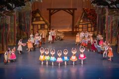 Apresentação de João e Maria, espetáculo de 2019 da EDTG