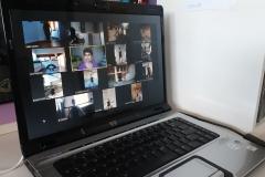 Escola de Dança Teatro Guaíra oferta aulas de balé on-line para alunos da instituição