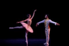 Aluno da Escola de Dança recebe bolsa para estudar em Nova York 