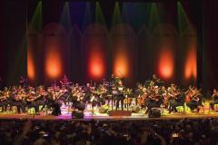 Orquestra Cordas do Iguaçu posicionada no palco