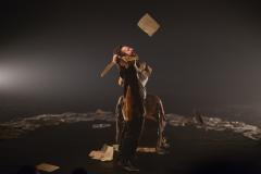 Cenas do espetáculo no Festival de Teatro de Curitiba