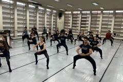 Alunos e bailarinos da companhia Focus durante a oficina