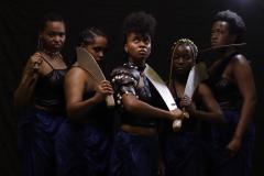 Atrizes no espetáculo