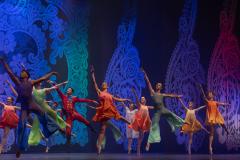 ESpetácul oO Quebra-Nozes, que reuniu todos os corpos do Teatro Guaíra